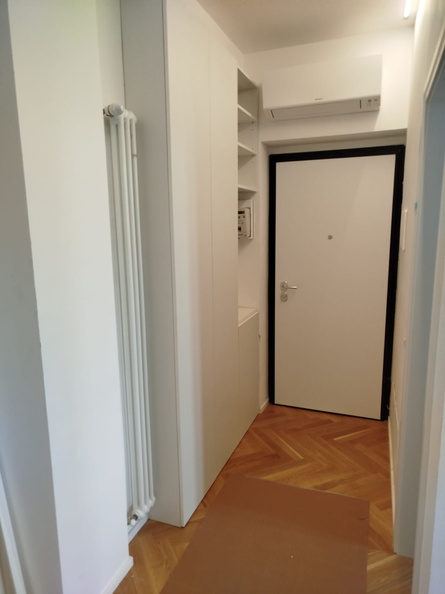 Mobile entrata in nobilitato bianco.jpg