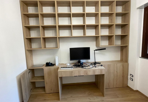 Libreria a ponte con scrivania in rovere naturale