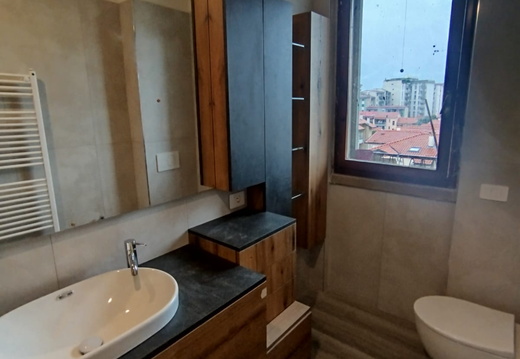 Mobile bagno in rovere realizzato su misura