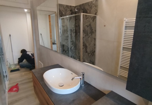 Mobile bagno in rovere realizzato su misura