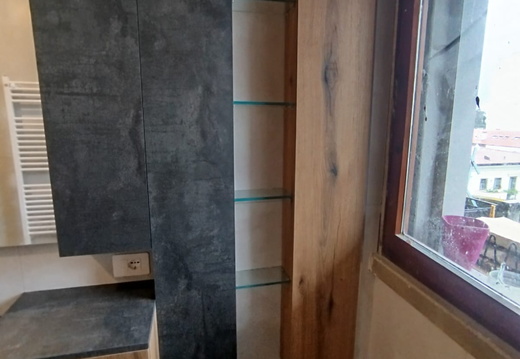 Mobile bagno in rovere realizzato su misura